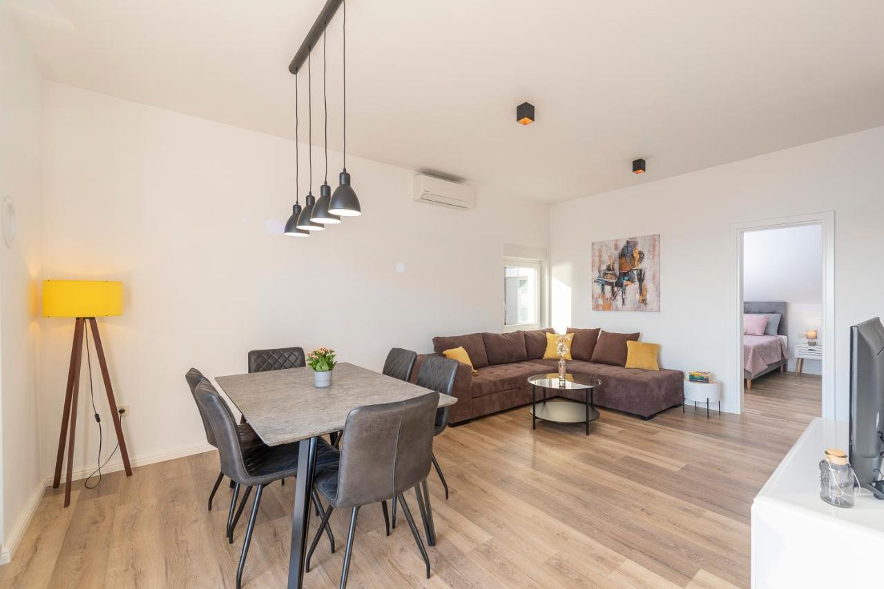 Villa Eni Apartments 1 Мандре Екстер'єр фото