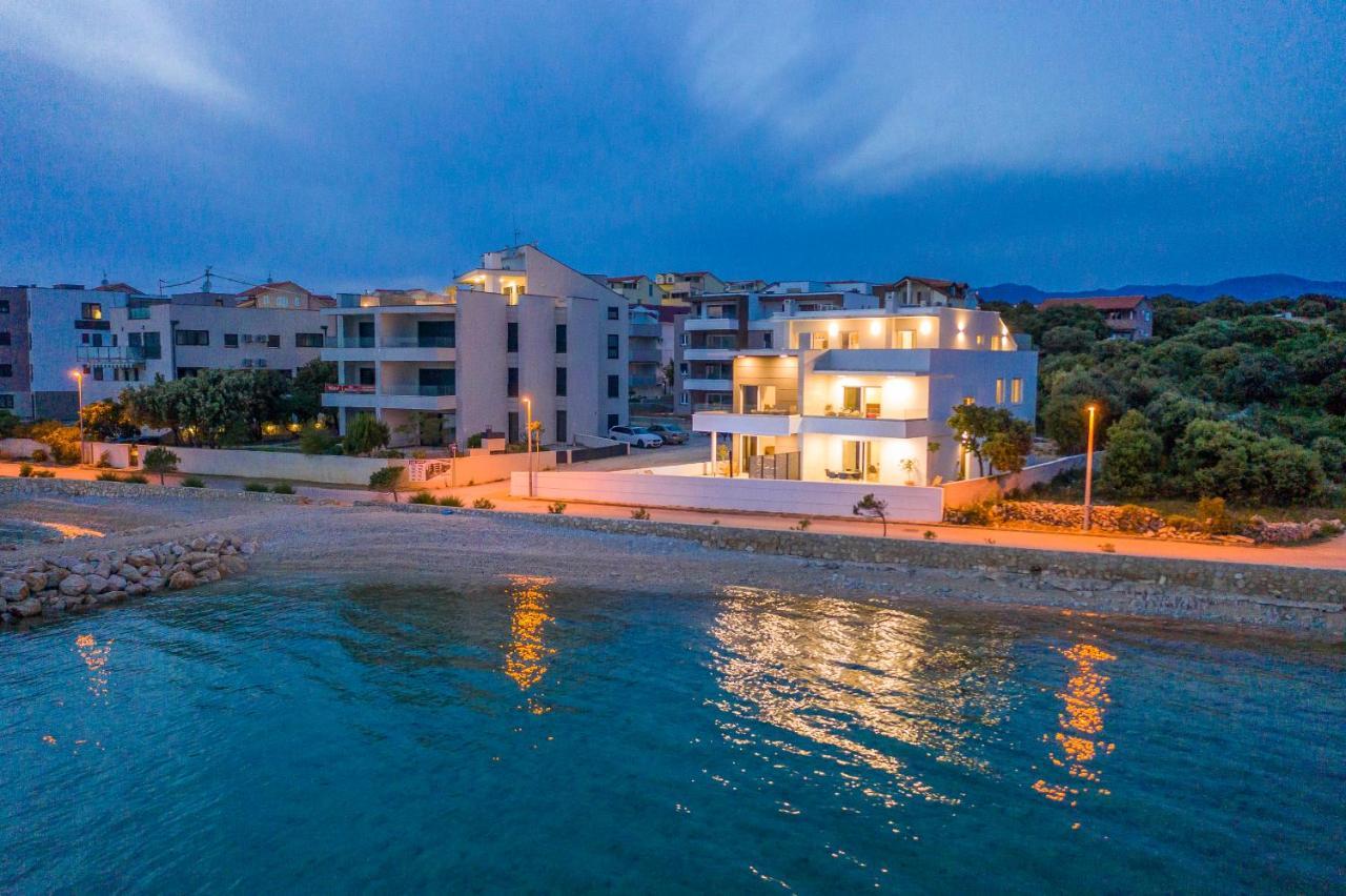 Villa Eni Apartments 1 Мандре Екстер'єр фото
