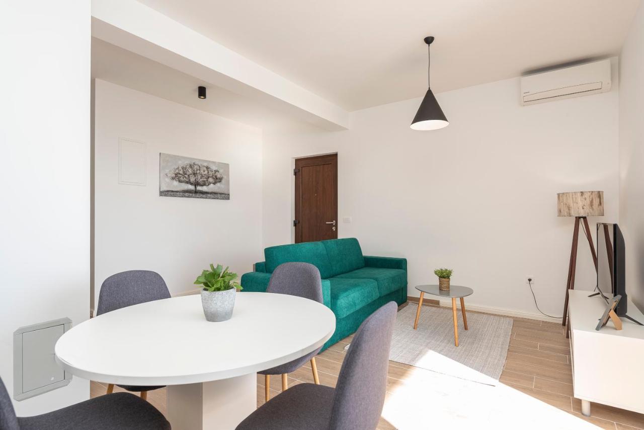 Villa Eni Apartments 1 Мандре Екстер'єр фото